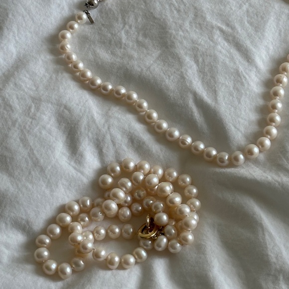 Vintage Freshwater Pearl necklace and bracelet set - Picture 3 of 6